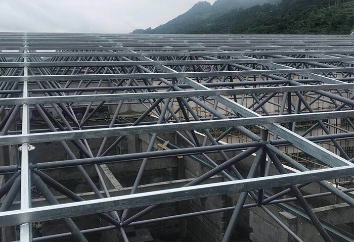 灯塔学校艺体楼网架